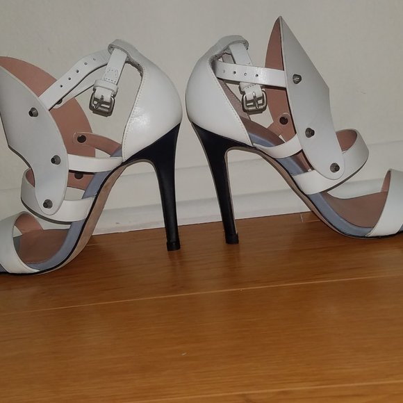 L.A.M.B. Gareth Sandal White/Gray Womens Size 8 - Picture 3 of 14